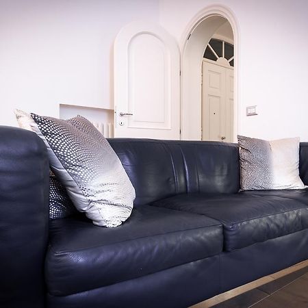 Como Design Apartment - Bymyhomein코모 외부 사진